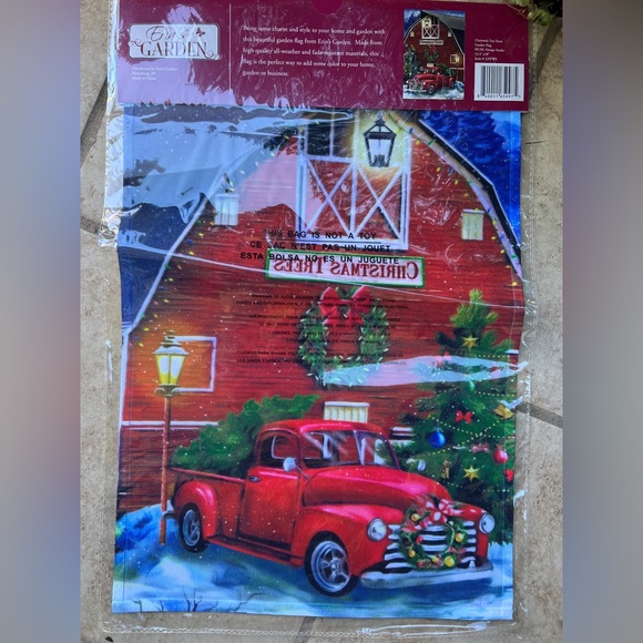 Ella's Garden NWT Red Truck Christmas Garden Flag - Picture 2 of 2